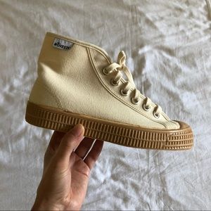 Novesta Star Dribble hi-top gum soles
